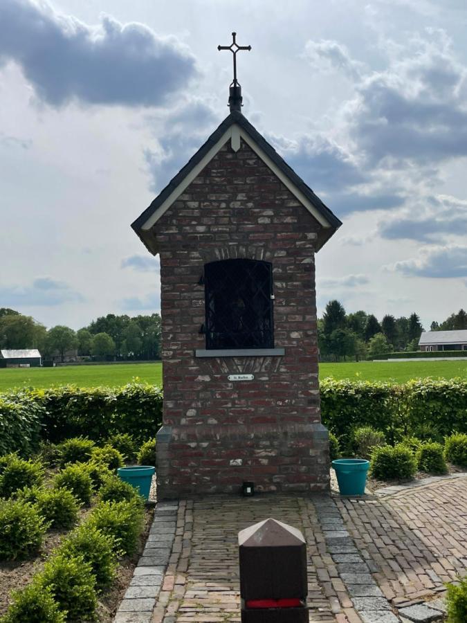 Dengelbeemd Herpen Bagian luar foto